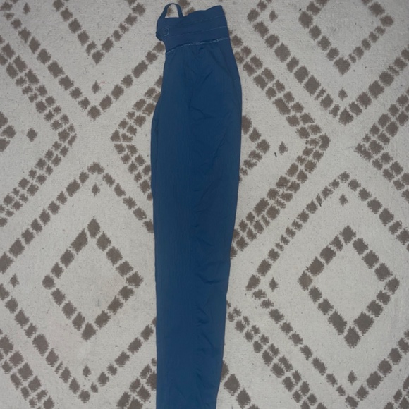 Lululemon studio pants - Picture 3 of 3